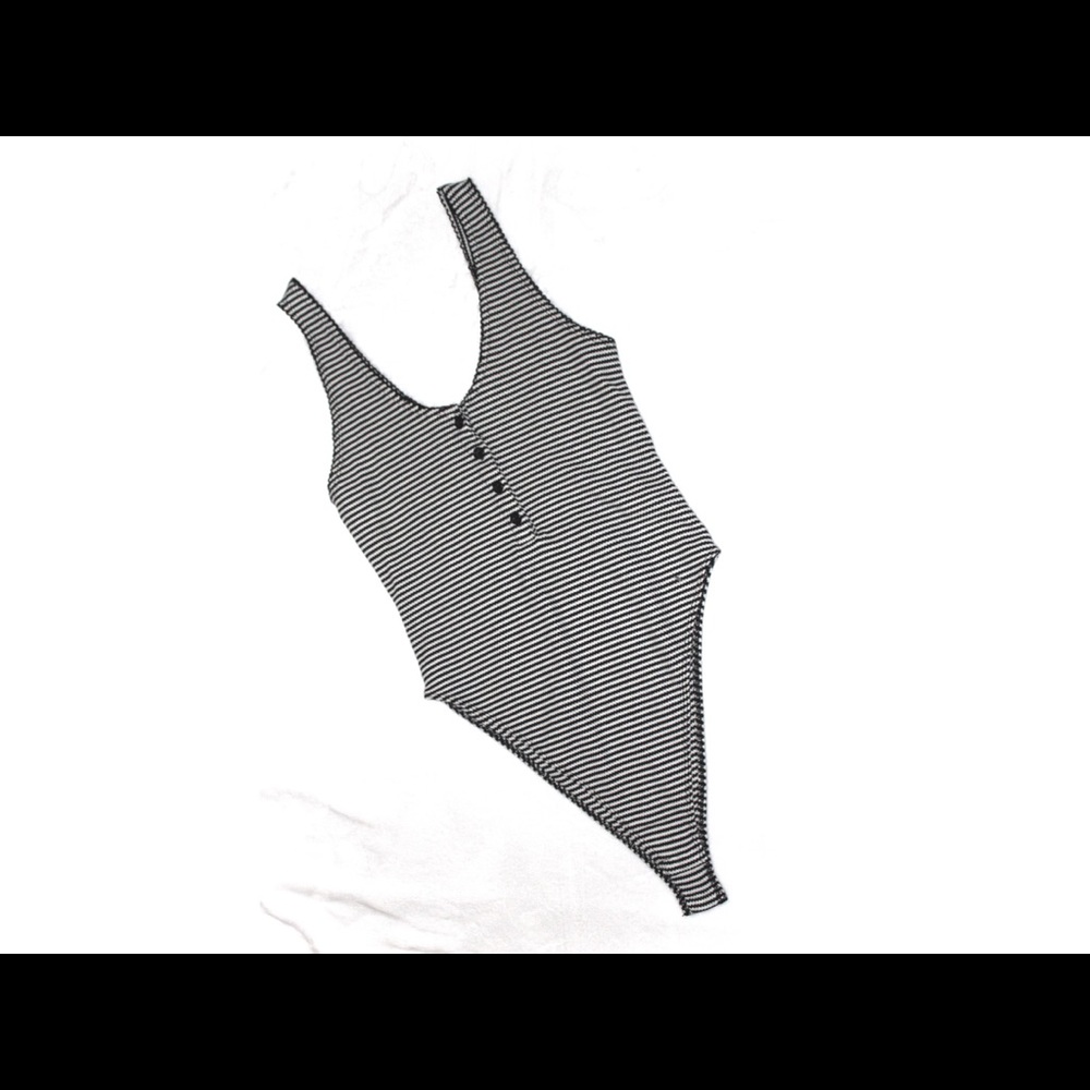 Black&White Stripes Bodysuit